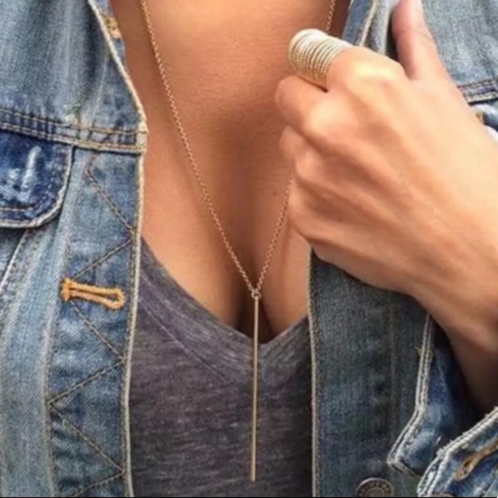 FREE NECKLACE WITH EVERY PURCHASE